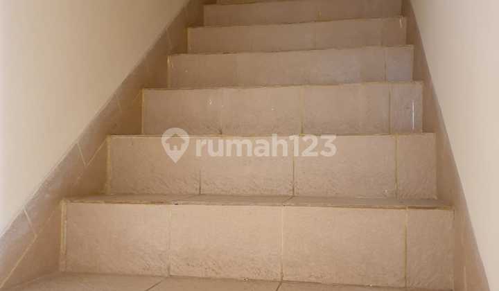 Lowest Rent in Puri Bintaro Jaya 9 Ready-to-Live Houses, Strategic Location, Beautiful Environment, Safe and Comfortable, Close to Fresh Market, Premier Bintaro Hospital, Global Jaya School, British International School, and Toll Gate. 2