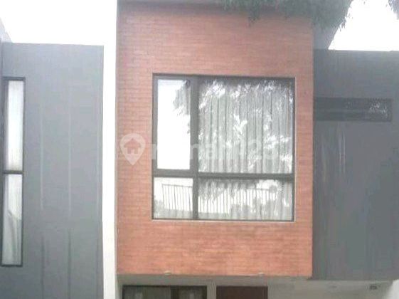 Disewakan Rumah Strategis Dekat dengan Fresh Market, British Internasional School, Rs Pondok Indah Bintaro Lokasi di Kebayoran Symphony Bintaro Jaya Disewakan Rumah Strategis Dekat dengan Fresh Market, British Internasional School, Rs Pondok Indah Bintaro Lokasi di Kebayoran Symphony Bintaro Jaya