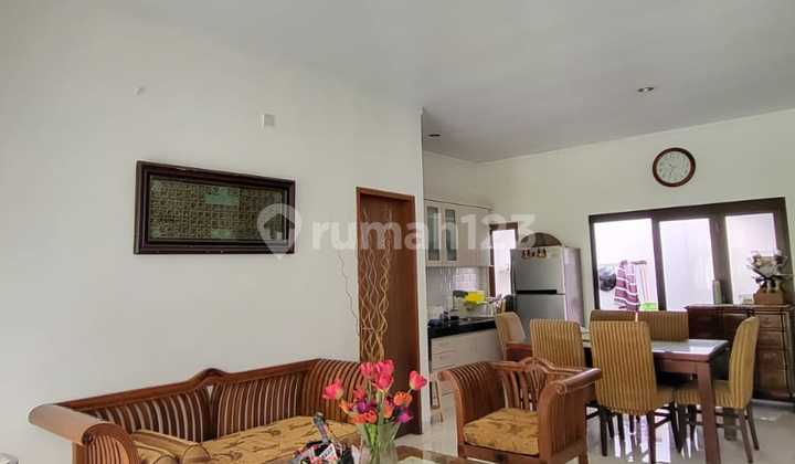 Dijual Premium Area Emerald Garden Bintaro Jaya Paling Murah, Rumah Siap Huni Lokasi Strategis Dekat Fresh Market, Rs. Premier Bintaro, Sekolah Global Jaya, British International School dan Pintu Tol 2