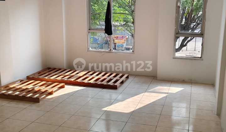 For Rent: Shop House in Karawaci, Tangerang, Size 4x15 1