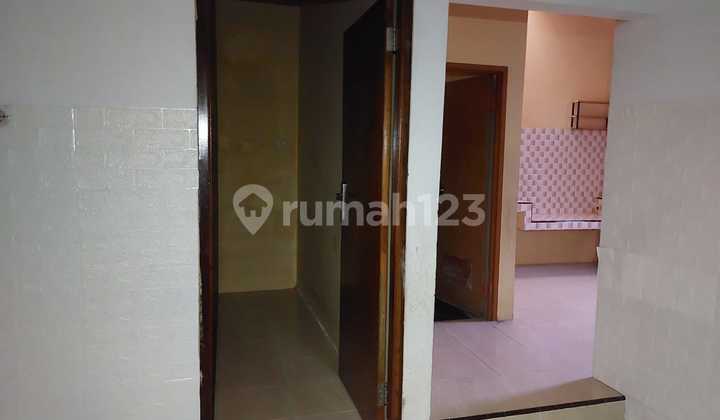 For Sale: House and Rental Units Near Tangerang Market 2