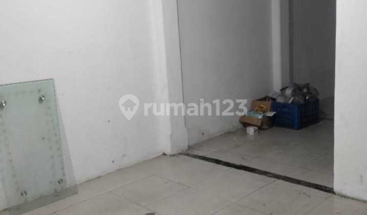 Di Jual Rumah bisa untuk Usaha Siap Huni Lok.pinggir Jalan Raya Johar Baru Jakarta Pusat 2