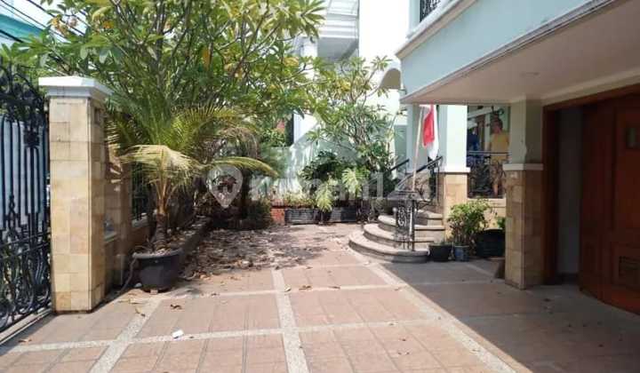 Rumah Mewah Dalam Komplek Billymoon Pondok Kelapa Duren Sawit 2