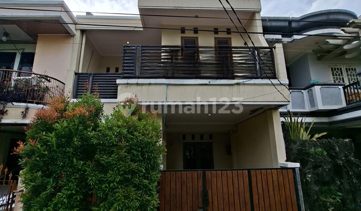 Duta Kranji Kota Bekasi  
Ready-to-Occupy House  
Excellent