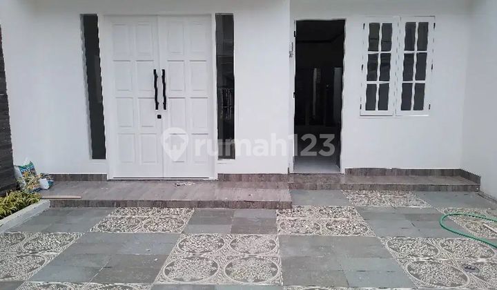 New Fresh Modern Home Ready to Live in Duren Sawit - Al Jakarta East Plot 2