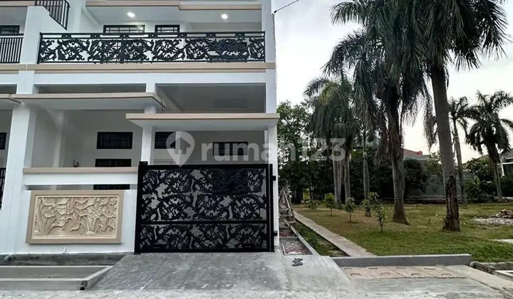 Rumah Baru Fresh Samping Taman Di Komplek Harapan Indah Bekasi Rumah Bagus SHM di Medan Satria 2