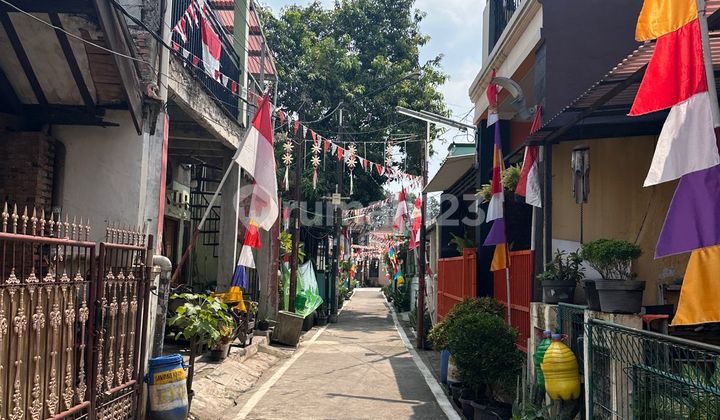 Jual Cepat !!! Rumah Hitung Tanah Di Perumnas 1 Bekasi Kranji Jual Cepat !!! Rumah Hitung Tanah Di Perumnas 1 Bekasi Kranji