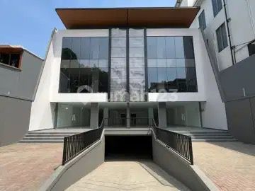 Gedung Mewah Siap Untuk Usaha Di Duren Sawit - Raden Inten