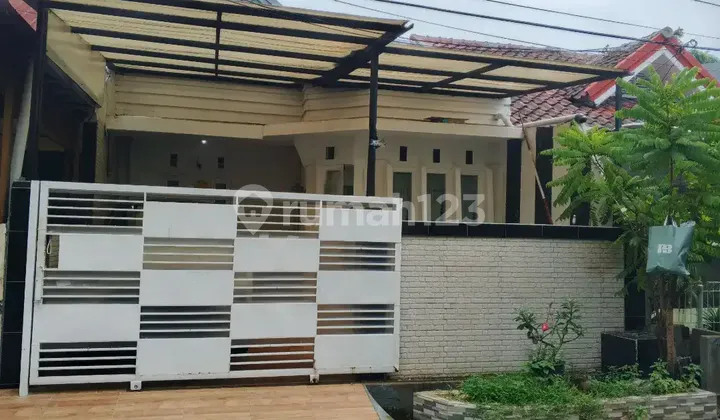 Rumah Cantik Siap Huni Dalam Perumahan Griya Bintara Indah