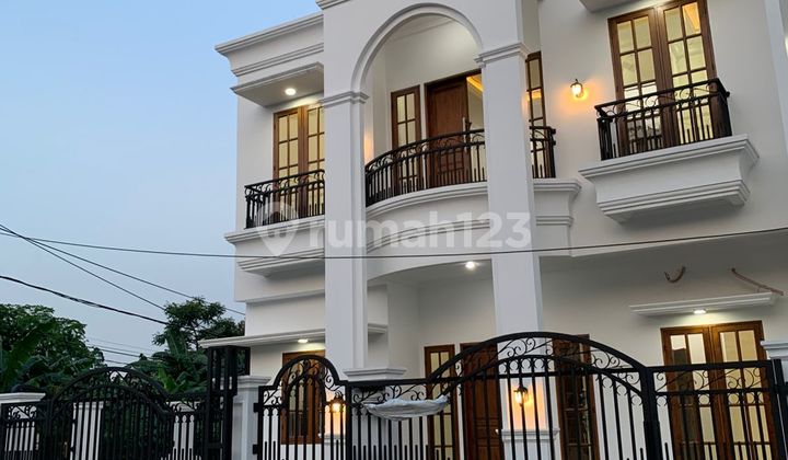 Rumah Mewah Modern Classic - Dalam Perumah Duren Sawit (dekat Unsada) 2