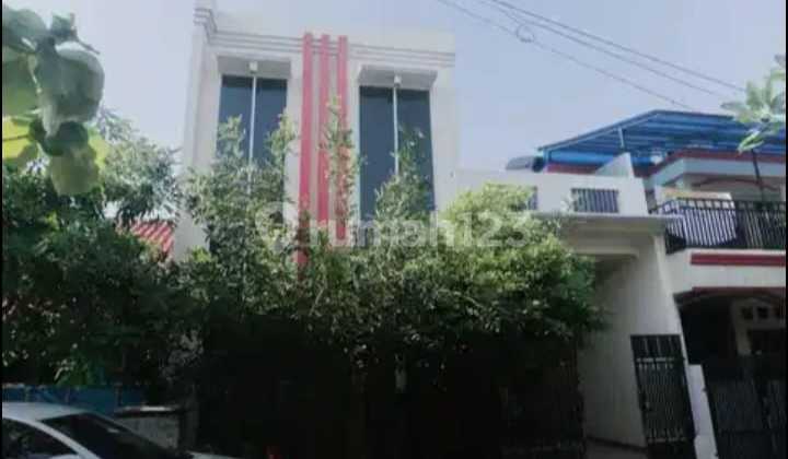 Rumah Cantik Minimalis Siap Huni Komplek Metland Menteng Cakung