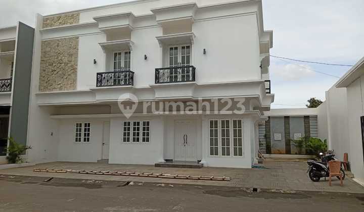 New Fresh Modern House In Townhouse Pondok Bambu East Jakarta 2