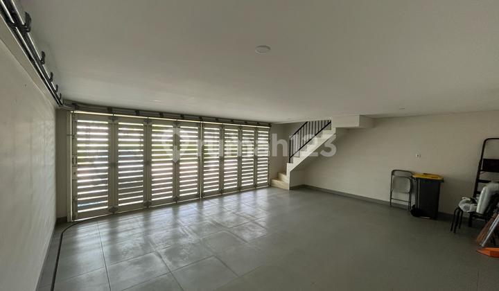 Luxury House in Cibubur at Trans Studio Mall Cibubur, Jl. Alternatif Cibubur No.230A, Harjamukti, Cimanggis, Depok City, West Java, Indonesia, 16454, Cibubur 2