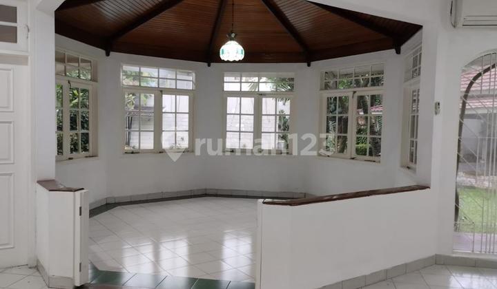 Rumah Patra Kuningan American Classic Jakarta Selatan Rumah Patra Kuningan American Classic Jakarta Selatan