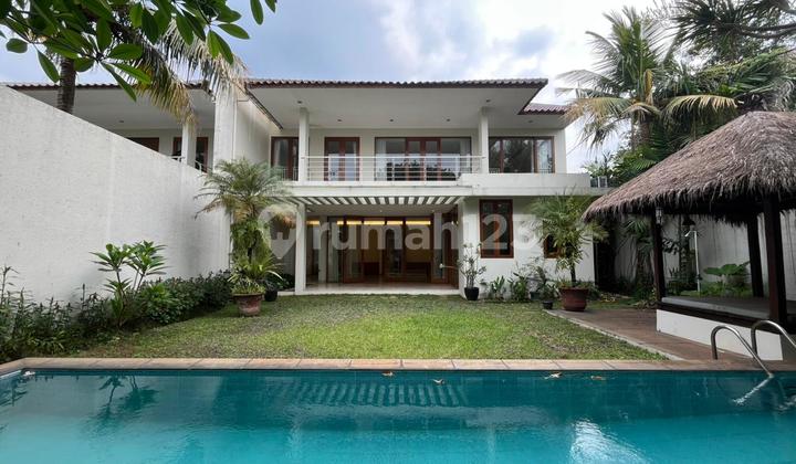 Rumah Kemang 2 Lantai Private Pool 2