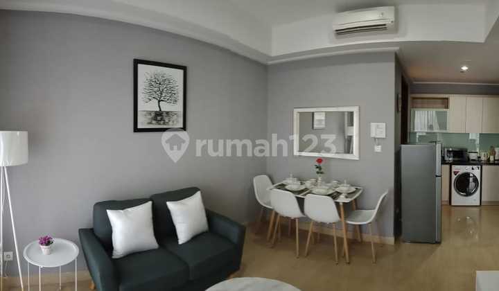 Menteng Park Apartment Private Lift Furnished 2 Bedrooms