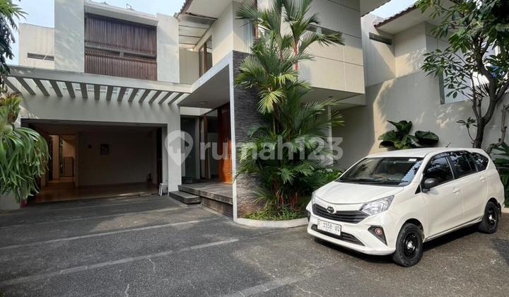 Kemang 2-Story House with Private Pool