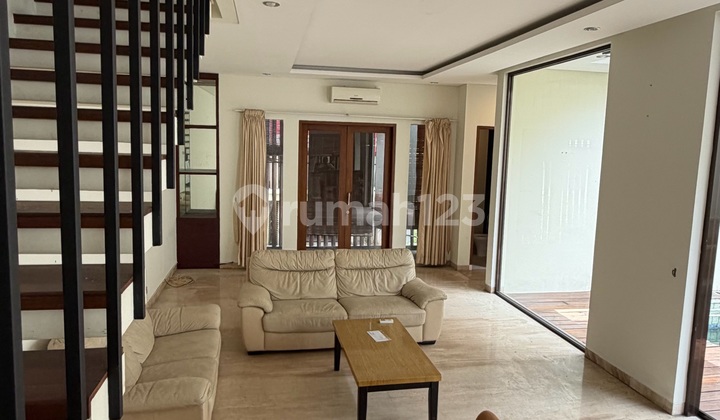 Kemang Townhouse 3 Bedrooms Private Pool