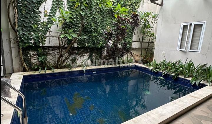 Rumah di Cilandak Siap Huni Kondisi Bagus 2