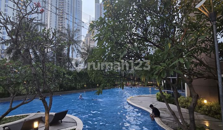 Di Jual Murah Apartemen The Mansion - Samping Prj ,,, View Pool 1