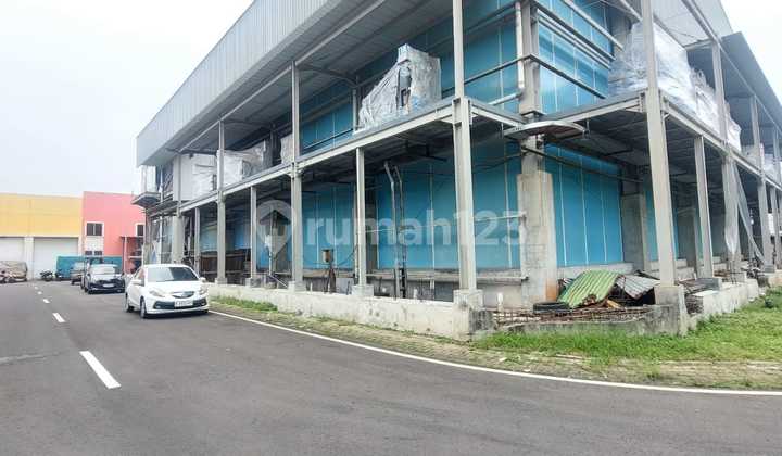 Di Jualgudang Baru Cocok untuk Coldstorage di Green Sedayu Bizzpark Cakung Cilincing Jakarta Timur Luas 9X27 Ada 2 Unit Luas 12X27 Ada 4 Unit