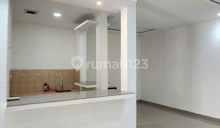 For Rent: 2-Story House, Nice and Clean, Newly Renovated and Fully Painted at Taman Puspa Hi2. 2