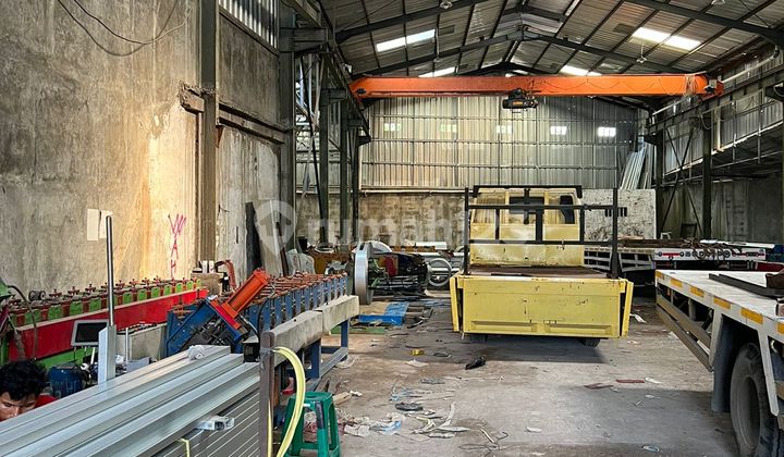 For Rent: Nice 2-Storey Warehouse with Luxurious and Clean Office, 3-Door Mess, and 2 Units of Hoist Crane For Rent: Nice 2-Storey Warehouse with Luxurious and Clean Office, 3-Door Mess, and 2 Units of Hoist Crane