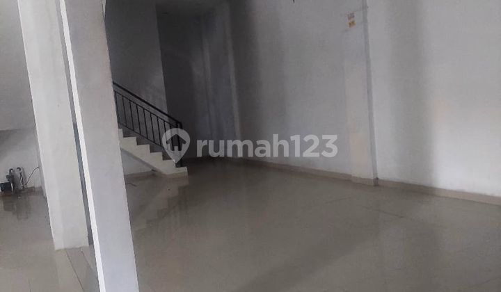 Disewakan 3 Ruko Gandeng Sudah Dijebol Jadi 1 Di Harapan Indah 1