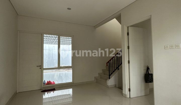 Disewakan Rumah Bagus Siap Huni di Cluster Vasana Harapan Indah 2 Bekasi