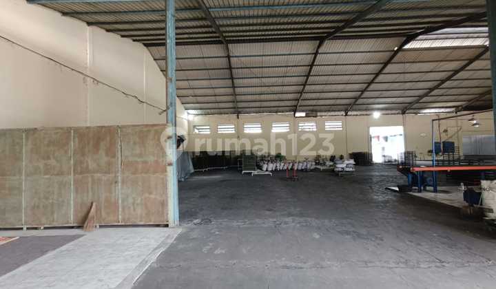 Warehouse Industrial Zone on JL Raya Kalioso Boyolali Container Access