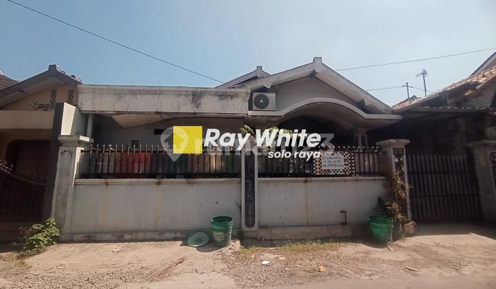 Rumah Strategis Dekat Smp Al-Abidin Banyuanyar Banjarsari Solo 2