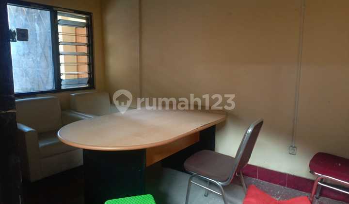 Dijual Gudang Siap Pakai Akses Truk di Nusukan Banjarsari Solo