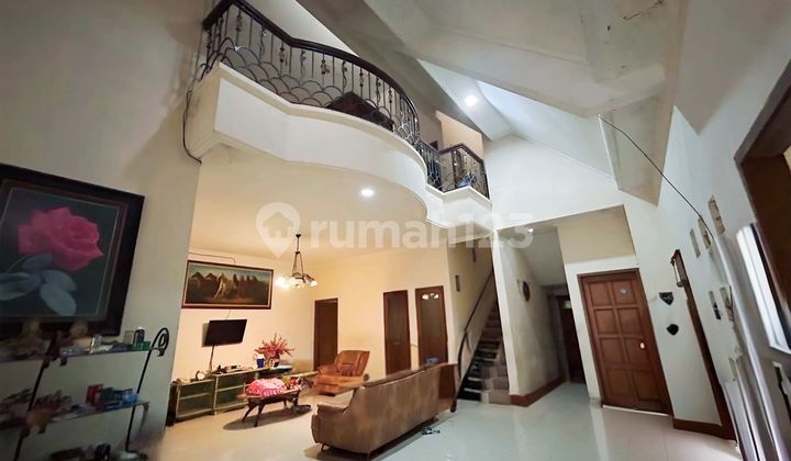 Price Drop for a 5-Bedroom Ready-to-Live House in Keprabon, Banjarsari, Solo