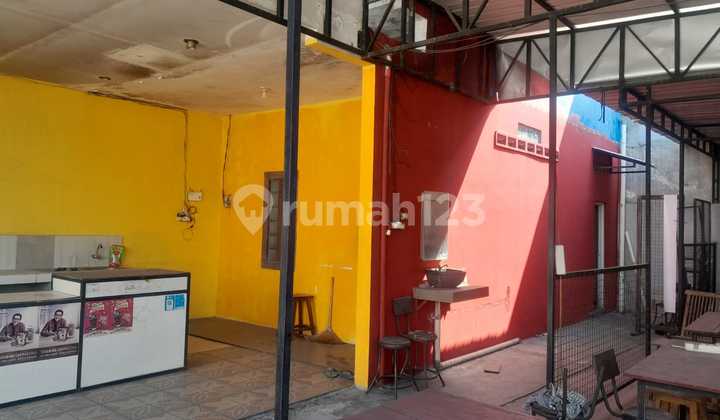 Commercial Space for sale near UMS Karangasem Laweyan Solo campus Commercial Space for sale near UMS Karangasem Laweyan Solo campus