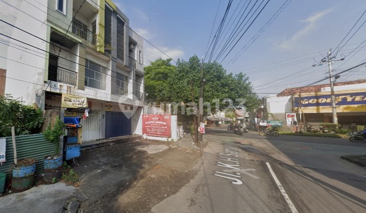 For Sale: Strategic 3-Storey Shop House Near Purwosari Laweyan Solo Station 2