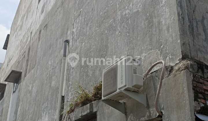 Ruko Strategis Tepi Jalan Dekat Mangkunegaran Banjarsari Solo 2