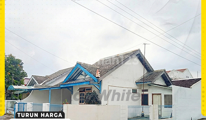 Turun Harga Rumah 3Kamar Akses Simpangan Sumber Banjarsari Solo Turun Harga Rumah 3Kamar Akses Simpangan Sumber Banjarsari Solo