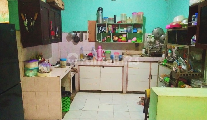 Rumah 4Kamar Tepi Jalan Utama Gilingan Banjarsari Solo Siap Pakai 2