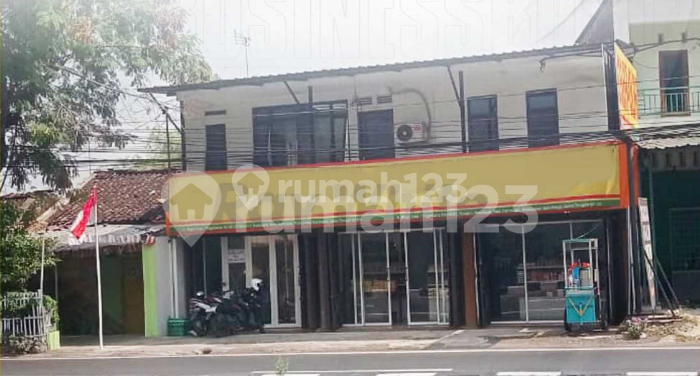 Main Road Shop House Solo-Jogja! Price Reduced to 1.1B!
