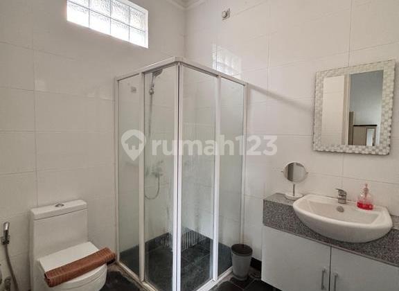 Luxury Cluster House 6 Bedrooms Ready to Occupy in Baturan Colomadu Solo 2