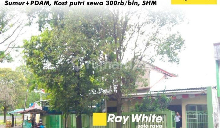 For Sale: 35-Room Boarding House, Strategic Location on Main Road in Jebres, Solo.