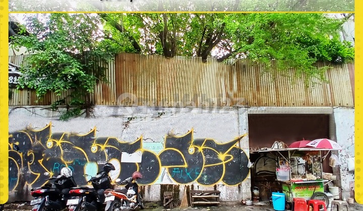 Large 1200m² Commercial Land on Urip Sumoharjo Main Road, Solo Large 1200m² Commercial Land on Urip Sumoharjo Main Road, Solo