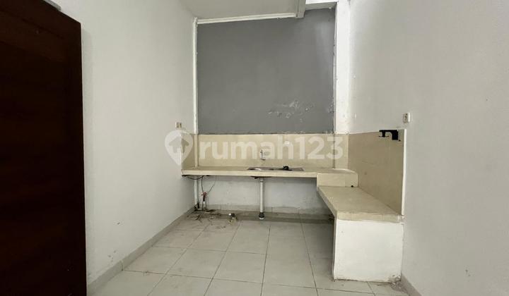 House for sale below market price one gate in Telukan Solo Baru 2