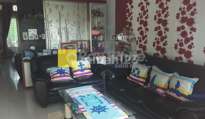 Dijual Rumah 4Kamar Siap Huni 2Lantai di Sumber Banjarsari Solo 2