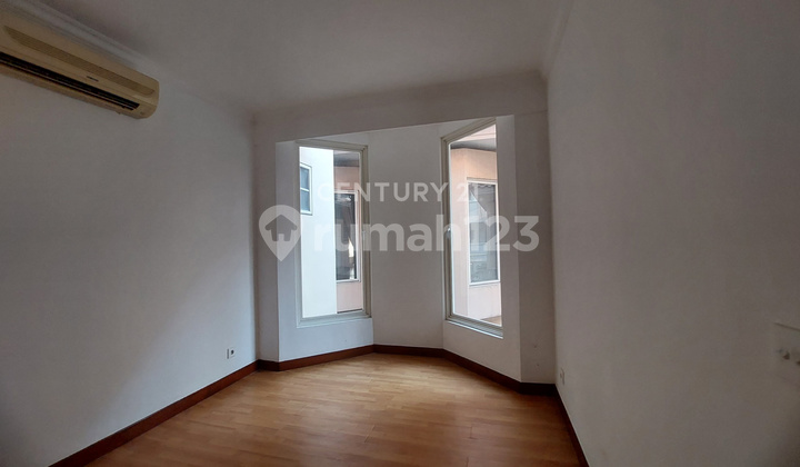 Modern House With 3-Story Basement In Puri Marina Ancol S8205 2