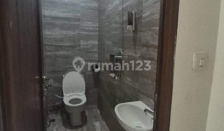 For Sale Modern Minimalist Residential House Ready to Occupy Strategic S9517 2