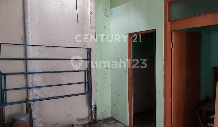 Rumah  Tua Utk Usaha Di Jalan Besar MT.Haryono Tangerang Kota 2