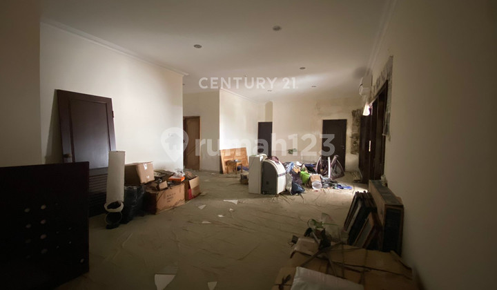 Spacious House in Strategic Location at Cipinang Cempedak S8030 2