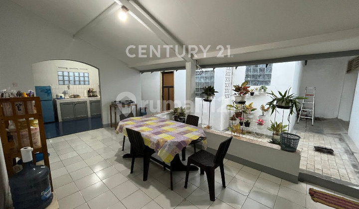 Rumah Bagus Di Pejaten Timur Jakarta Selatan. Luas Tanah 435m Rumah Bagus Di Pejaten Timur Jakarta Selatan. Luas Tanah 435m