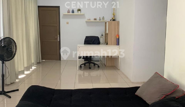 Residential House with Car Wash Business Bonus on Ciracas Main Road S9558